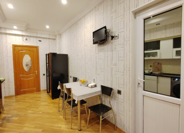 ƏŞYALI!!! Xətai rayonu Həzi Aslanov metrosununa 2