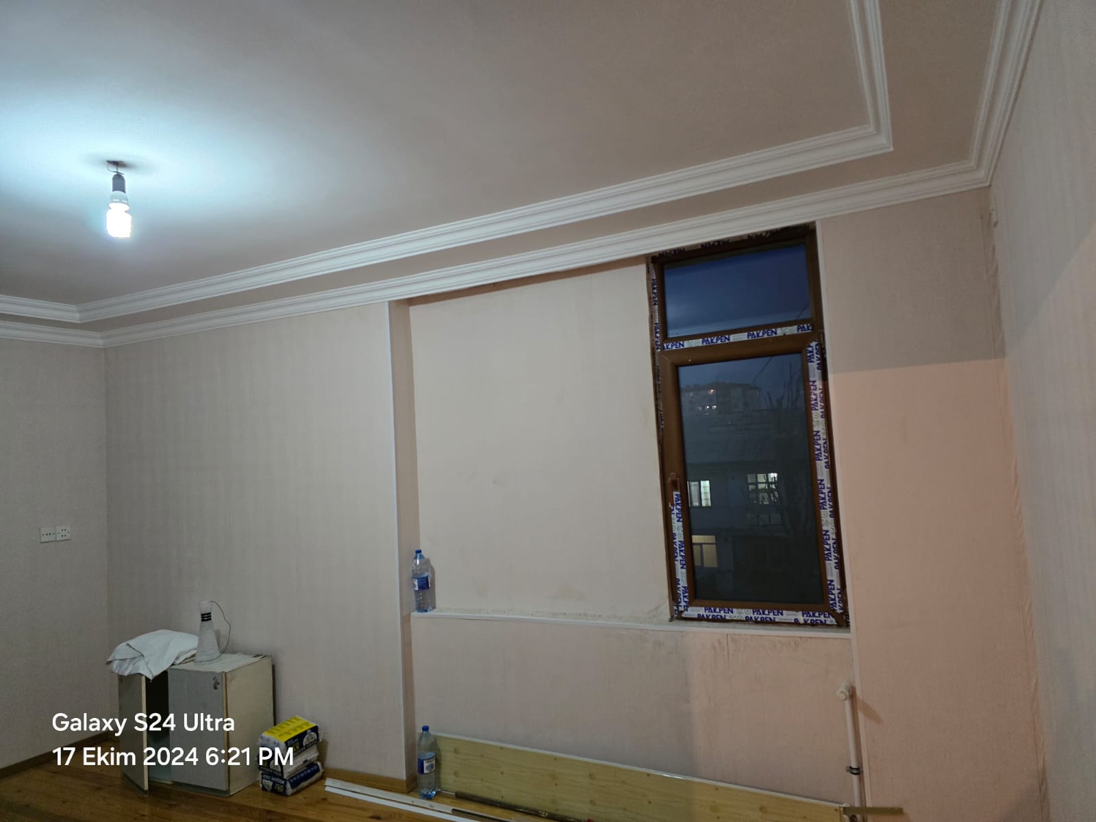 Xlrdalan Ev mektebe, bağçaya, bazara, avtobus dayanacagına