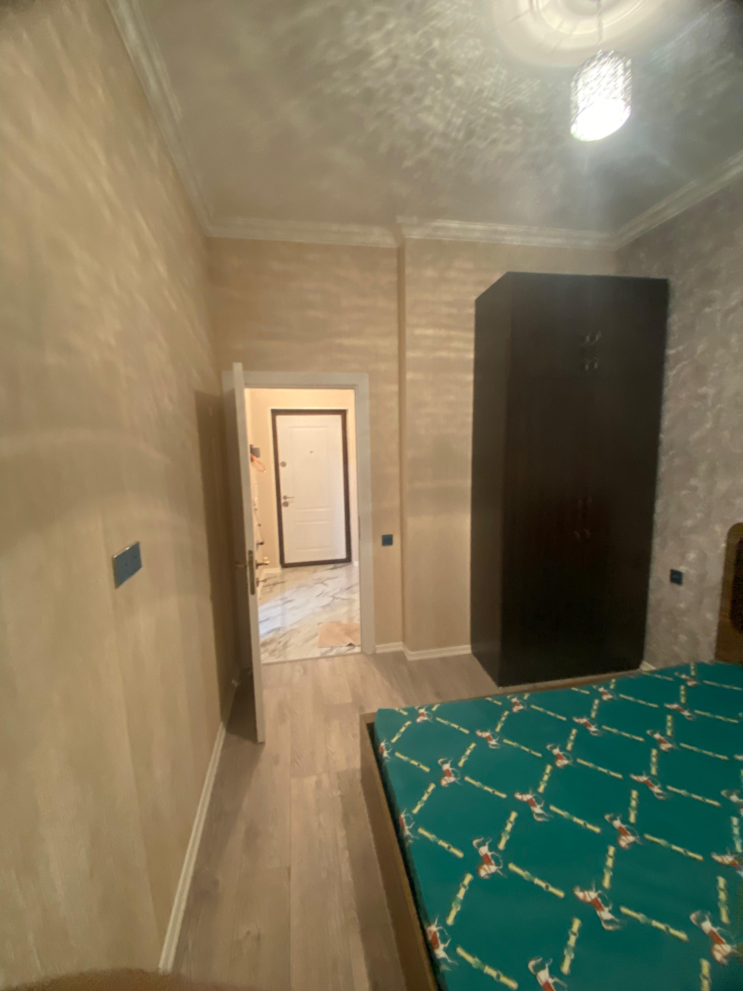 Xlrdalan Kristal Absheron 1 de kohne bazarin yaninda yeni