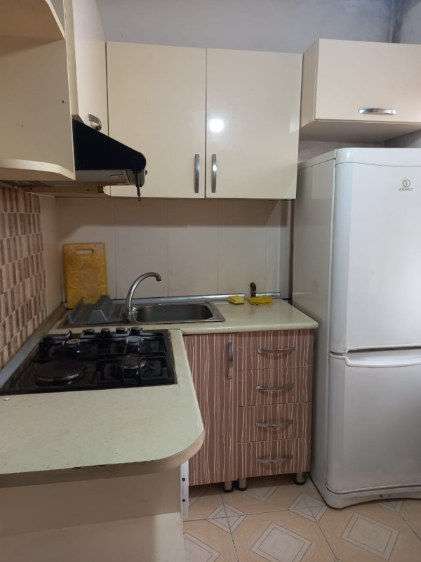 1 otaq menzil kiraye verlir Ev xirdalanda 2 nömrəli məktəb və misir parkin yaninda