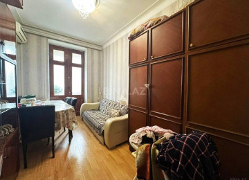 Qara Qarayev metrosunun çıxışında 2 otaqlıdan 3 otaqlıya