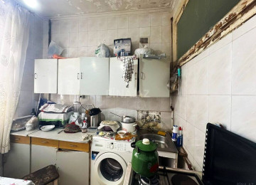 Qara Qarayev metrosunun çıxışında 2 otaqlıdan 3 otaqlıya