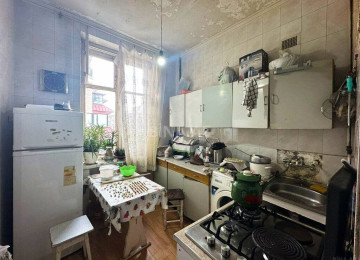 Qara Qarayev metrosunun çıxışında 2 otaqlıdan 3 otaqlıya