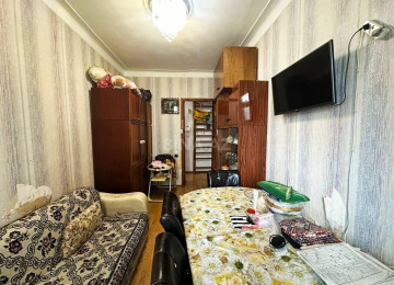 Qara Qarayev metrosunun çıxışında 2 otaqlıdan 3 otaqlıya