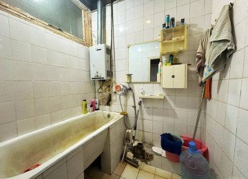 Qara Qarayev metrosunun çıxışında 2 otaqlıdan 3 otaqlıya