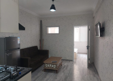 Xlrdalan AAAF PARK KOBLESI 1 otaq menzil kiraye verlir 42