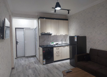 Xlrdalan AAAF PARK KOBLESI 1 otaq menzil kiraye verlir 42