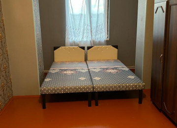 Xlrdalan yaxlqda Kohne bazar ve 2 nomreli mekteb 1 otaq