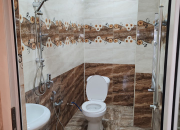 Tam əşyalı.İşıq,su,qaz daimidir.Propkasız yerdir Masazır