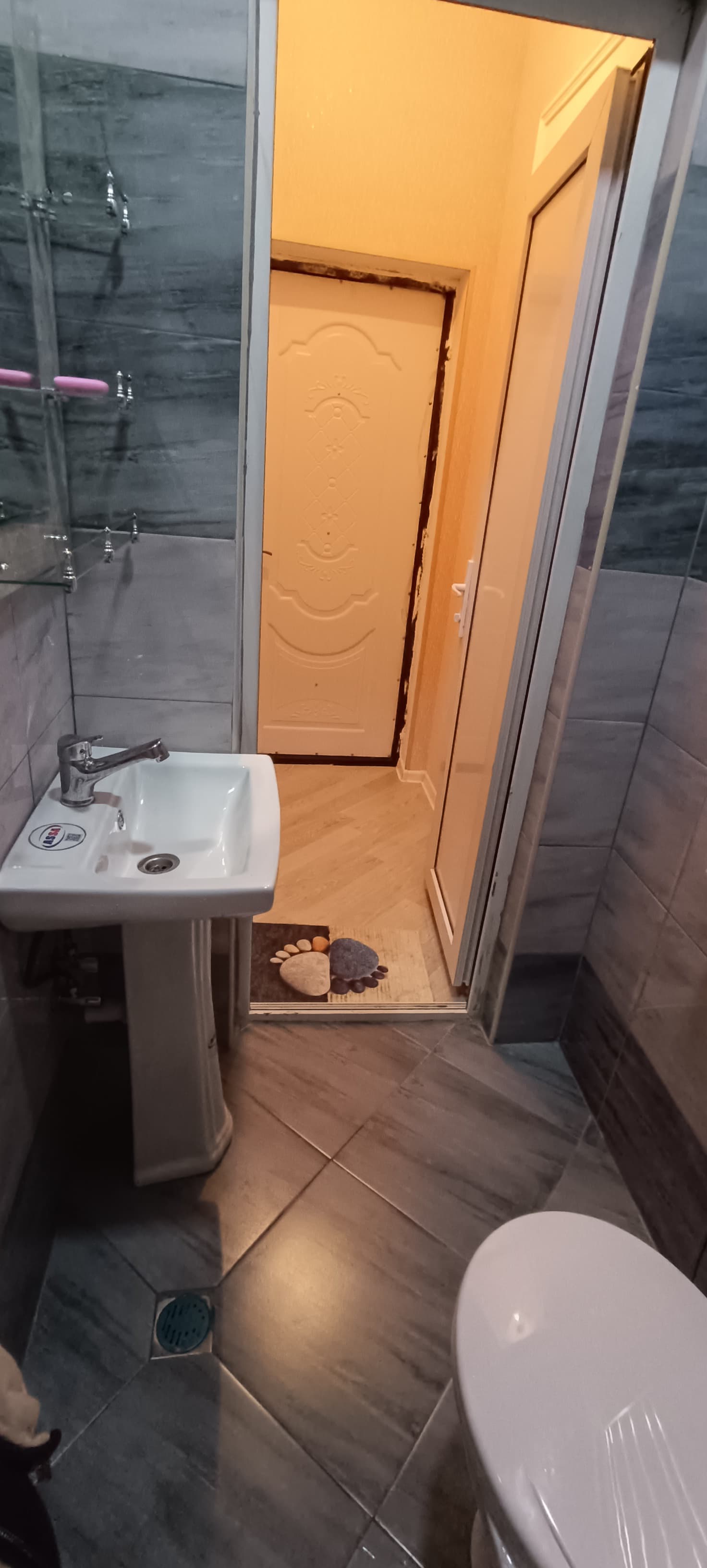 Xırdalan köhnə bazar və Xəzinə Palacenin yaxinliqi. Yeni