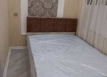 Xırdalan köhnə bazar və Xəzinə Palacenin yaxinliqi. Yeni