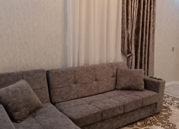 Xırdalan köhnə bazar və Xəzinə Palacenin yaxinliqi. Yeni