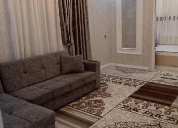 Xırdalan köhnə bazar və Xəzinə Palacenin yaxinliqi. Yeni