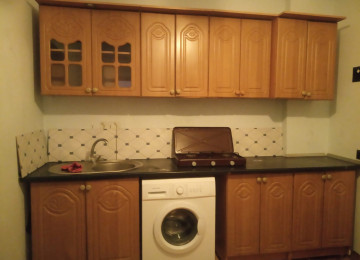 Xırdalan şəhəri, Poçtun və 1-saylı məktəbin yanında 2 otağa