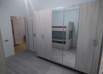 Tam təmirli, yeni mebellərlə təchiz olunub, suyu, işığı,