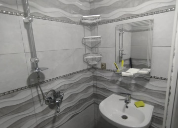 Tam təmirli, yeni mebellərlə təchiz olunub, suyu, işığı,