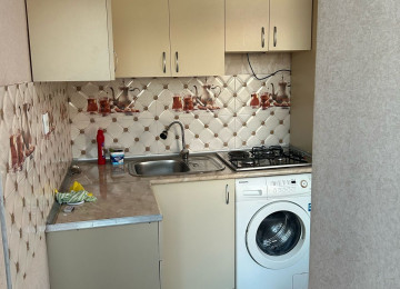 Xlrdalan Masazlr ve Milenerler Mehelesi 2 otaq 50 kv menzil