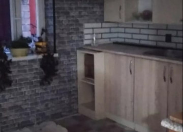 Xlrdalada 119 yolu 4 otaq heyet evi satllr 1.5 sot 100 kv 2