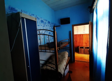 Yasamal rayonu Abdulla Şaiq küçəsi 160-da tam təmirli