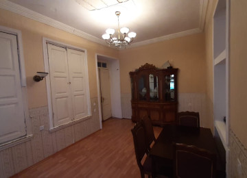 Yasamal rayonu Abdulla Şaiq küçəsi 160-da tam təmirli