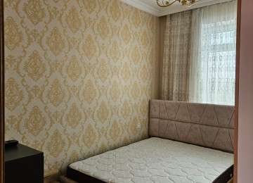 Xlrdalada 7 nomreli mektebin yaxlql 3 otaq heyet evi