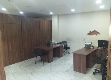 Balaxanı qəsəbəsi, əsas kücələrdən birində, 69 nömrəli