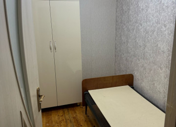 Xlrdalan Merkezde ICRA Hakimyetnin yanl 4 otaq heyet evi