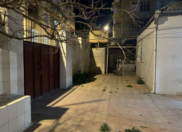 Xlrdalan Merkezde ICRA Hakimyetnin yanl 4 otaq heyet evi