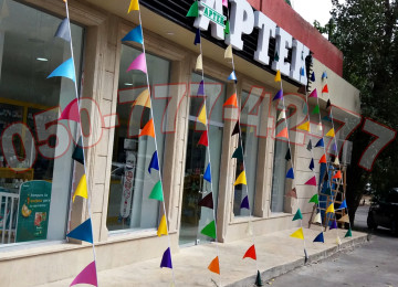 Bayraq bezeme. Dekor bayraqlar. Dekor magaza bayraq.