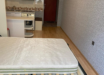 Xlrdalada AAAF PARKDA 1 otaq menzil kiraye verlir 25 kv qaz