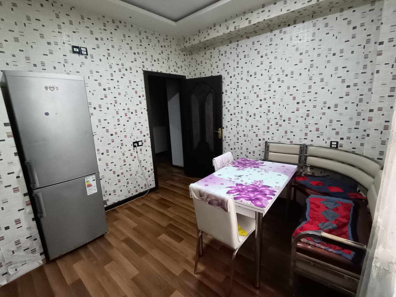 Xlrdalan AAAF PARK Bredavuz uvermaqln arxasl 3 otaq radnoy