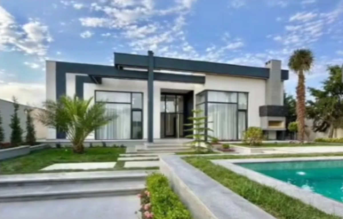 Yeni tikili modern villa ev Merdekan Torpaq 6.5 sot Ev 235 kv 1 mertebeli moderin tipli
