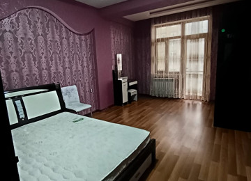 Xlrdalan AAAF PARK Bredavuz uvermaqln arxasl 3 otaq radnoy