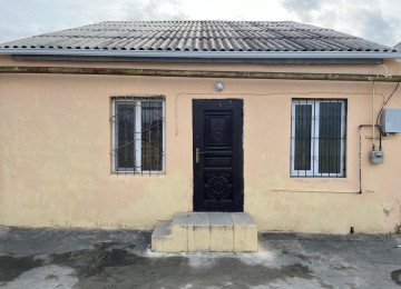 2 otaq heyet evi satllr kirditnen Xlrdalan Araz ve Ucur Markete catmamls 2 otaq tecli satllr