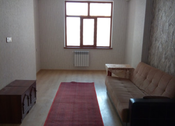 Xlrdalan Merkezde 2 otaq 450 azn H.Eliyev parknan uzbeyuz