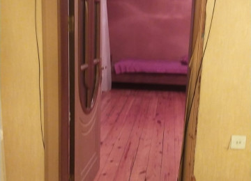 Yasamal 1 Alatavada 3 otaqlı ev kirayə verilir Evde kombi