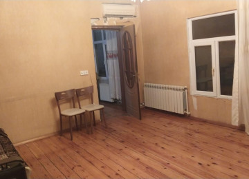 Yasamal 1 Alatavada 3 otaqlı ev kirayə verilir Evde kombi