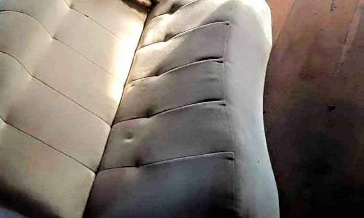 Divan və kreslolar 6 ədəd kreslo 1 ədəd 2 nəfərlik divan Hamısı satılır