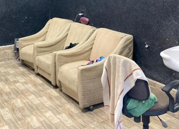 6 ədəd kreslo 1 ədəd 2 nəfərlik divan Hamısı satılır