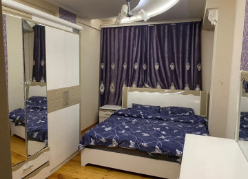 Eriyat Ticaret Merkezinin yanl 2 otaq menzil kiraye verlir