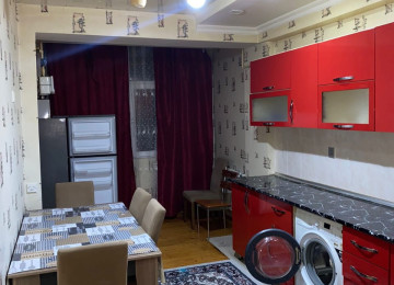 Eriyat Ticaret Merkezinin yanl 2 otaq menzil kiraye verlir