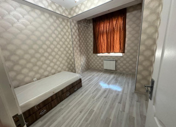 Xırdalan şəhəri, Nazlı petrol YDM-in yanında. 3 otaqlı