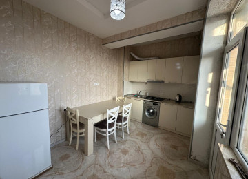 Xırdalan şəhəri, Nazlı petrol YDM-in yanında. 3 otaqlı