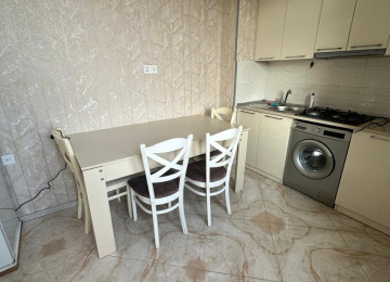 Xırdalan şəhəri, Nazlı petrol YDM-in yanında. 3 otaqlı