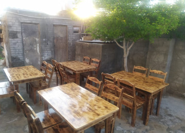 Bağ evləri və restoran (kafelər ) üçün masa ve stullar.