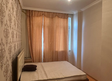 Xlrdalan H.Eliyev parkln yanl 2 otaq 62 kv 430 azn qaz isl