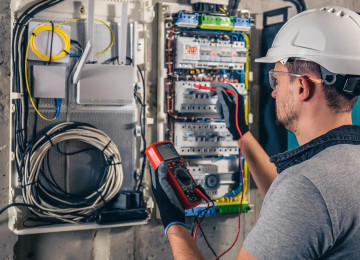 Hər növ elektrik işləri görülür.padmayak evlərdə sıfırdan