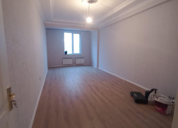 Saray mtk 14/13 u 2 otaq Metbex kolidorda nezerede tutulub