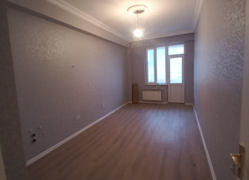 Saray mtk 14/13 u 2 otaq Metbex kolidorda nezerede tutulub