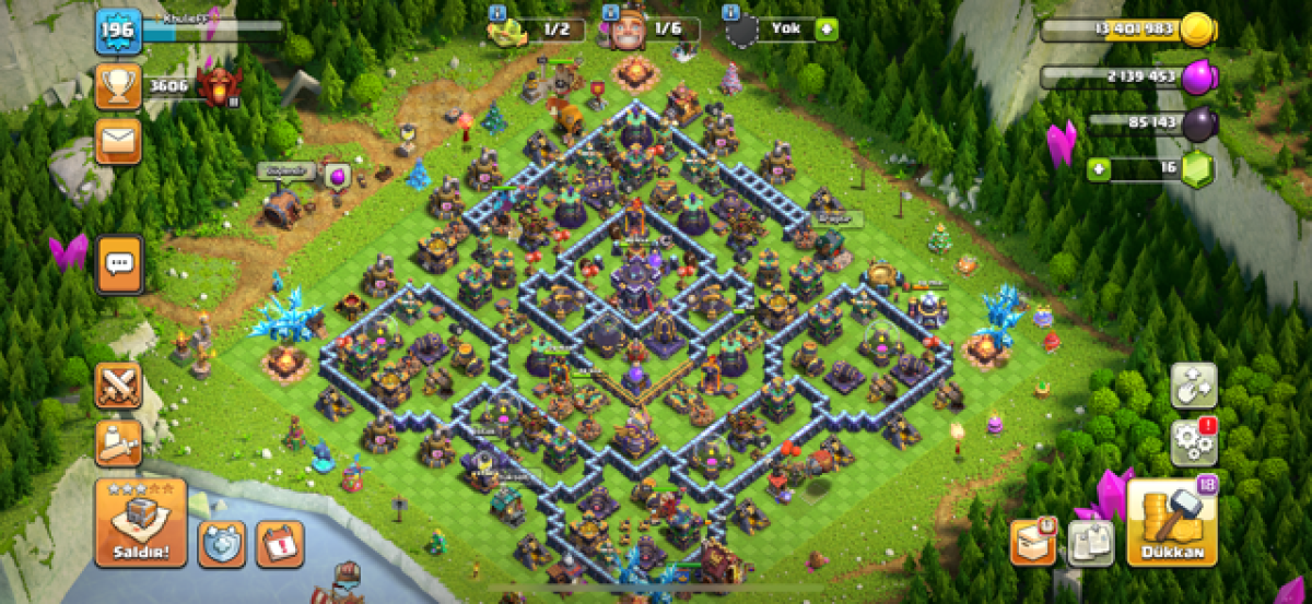 Clash of clans Köhnə hesabdır. 196 lvl dir. Həqiqətən çox ucuz qiymətə